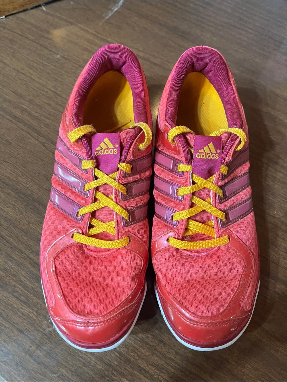 Adidas pink size 9 tennis shoes women 3027